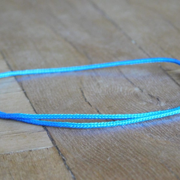 Simple Minimalist Micro Paracord Bracelet - Friendship Bracelet - Adjustable Sliding Knot - Rope Bracelet - Waterproof - Unisex