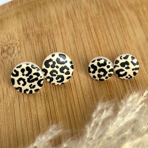 round polymer clay earrings | gold | handmade | Stud earrings | Leo Pattern | Animal Print