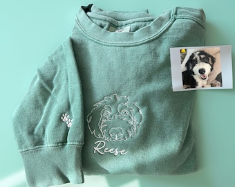 Comfort Colors® Custom Dog Embroidered Sweatshirt, Personalised one-line Pet Sweatshirt, Dog Mom Shirt, Custom Gifts For Dog Lovers