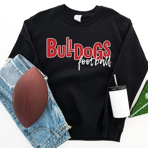 Bulldogs Sports Team Sweatshirt , Retro Checkered Bulldogs Shirt , Unisex Fit Sweatshirt , Bulldog Football Sweatshirt , Cool Football Shirt