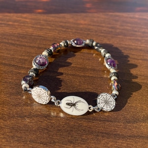 Spider and web amethyst Halloween bracelet