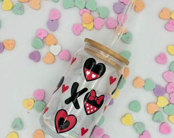 XOXO Mickey and Minnie Valentine’s Day Iced Coffee Cup 16oz Glass Soda Can Reusable Cup with Bamboo Top and Glass Straw-Glass Libby Glass