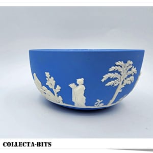 Blue Wedgewood Jasperware 1955 Small 5" Bowl