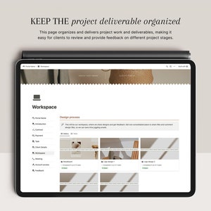 Pode incluir: Uma captura de tela de um site que mostra um espa&ccedil;o de trabalho para organizar e entregar os entreg&aacute;veis do projeto. O site tem uma barra lateral com se&ccedil;&otilde;es para o nome do portal, a introdu&ccedil;&atilde;o, o contrato, o pagamento, as tarefas, os detalhes do cliente, o espa&ccedil;o de trabalho, a reuni&atilde;o, o acesso &agrave; conta e os coment&aacute;rios. A &aacute;rea de conte&uacute;do principal mostra uma se&ccedil;&atilde;o de processo de design com uma galeria de imagens e uma descri&ccedil;&atilde;o do processo. O site &eacute; projetado para ajudar os clientes a revisar e fornecer feedback sobre as diferentes etapas do projeto.