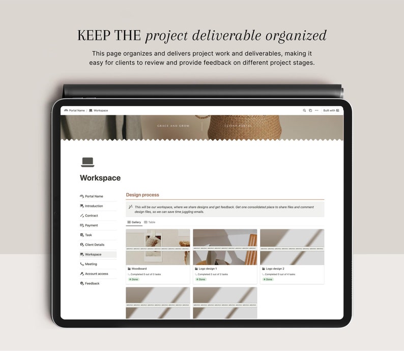 Pode incluir: Uma captura de tela de um site que mostra um espa&ccedil;o de trabalho para organizar e entregar os entreg&aacute;veis do projeto. O site tem uma barra lateral com se&ccedil;&otilde;es para o nome do portal, a introdu&ccedil;&atilde;o, o contrato, o pagamento, as tarefas, os detalhes do cliente, o espa&ccedil;o de trabalho, a reuni&atilde;o, o acesso &agrave; conta e os coment&aacute;rios. A &aacute;rea de conte&uacute;do principal mostra uma se&ccedil;&atilde;o de processo de design com uma galeria de imagens e uma descri&ccedil;&atilde;o do processo. O site &eacute; projetado para ajudar os clientes a revisar e fornecer feedback sobre as diferentes etapas do projeto.