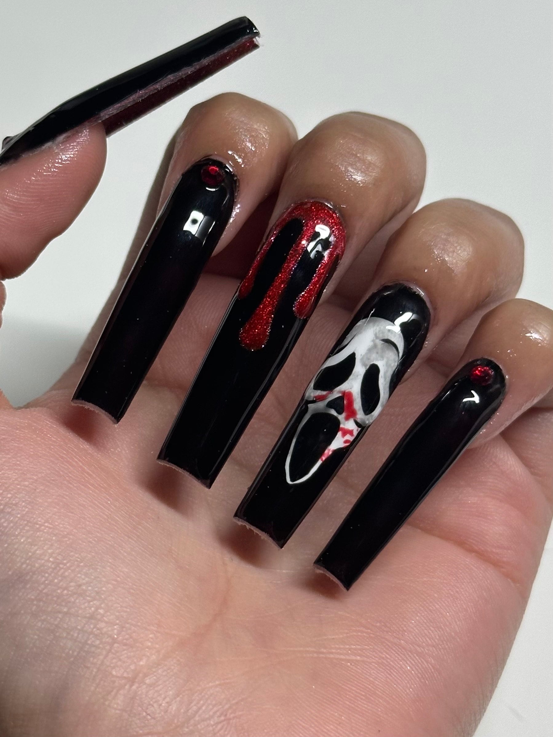 Medium Length Coffin Fake Nails With Full Cover French Tip And Nude Glue On  Nails For Women And Girls - Sweet And Cool Heart Design - Perfect For  Autumn And Winter - Temu Croatia