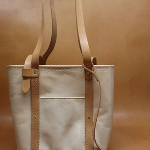 Natural Veg Tan Leather Tote Bag with Veg Tan Straps (Handles)
