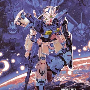 Może przedstawiać: Ilustracja robota Mobile Suit Gundam 0083 w scenerii kosmicznej. Robot jest gł&oacute;wnie beżowy i niebieski, o szczeg&oacute;łowym designie i broni. Tło przedstawia inne roboty i planetę. Tekst "MOBILE SUIT GUNDAM 0083" znajduje się na dole.