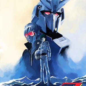 Może przedstawiać: Ilustracja niebieskiego robota z pilotem i drugą postacią z przodu. Robot ma literę Z na głowie. Pilot trzyma hełm. Japoński tekst na dole brzmi "Mobile Suit Z Gundam."