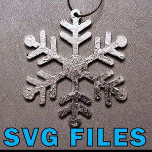Adorno navideño de copo de nieve en archivos SVG y PNG / Cricut / Glowforge / CNC / Corte por láser / Descarga digital / Vacaciones / Invierno