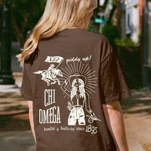Chi Omega Country inspiriert Sorority Shirt | ChiO Trendy Giddy Up TShirt | Großes kleines Geschenk | Bid Day Recruitment Geschenk