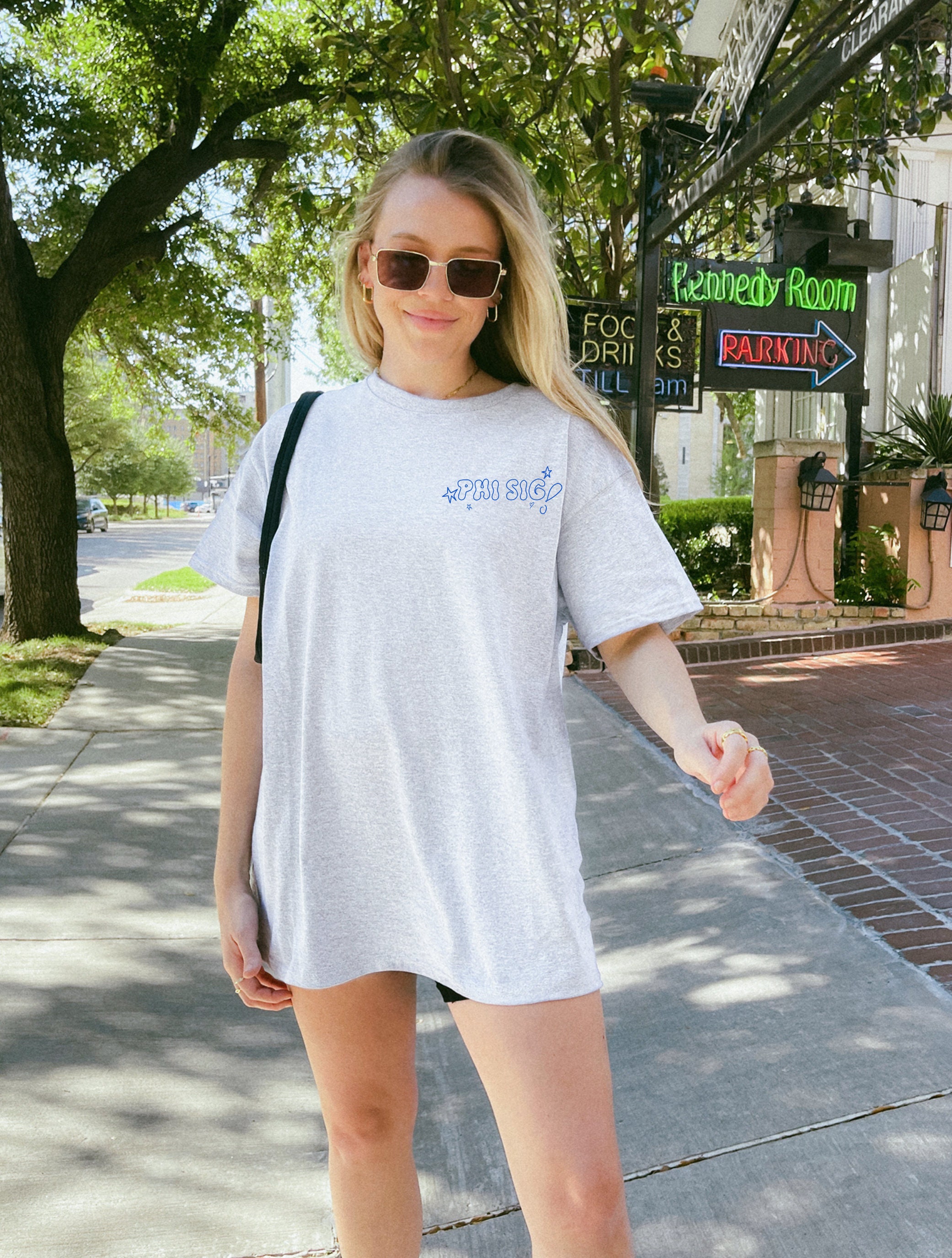 Phi Sigma Sigma Love Doodle T-shirt | Phi Sig Trendy College