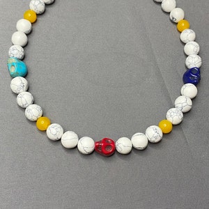 Howlith und Stone Skull Hundehalsband