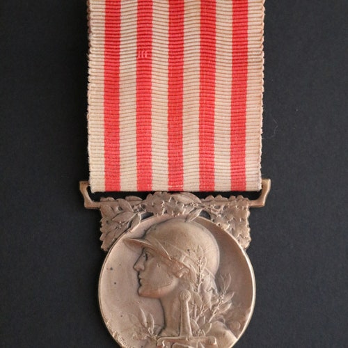 Commemorative Medal online of the Great War (IWW) 1914-1918. Original French Military Decoration for Combatants. France