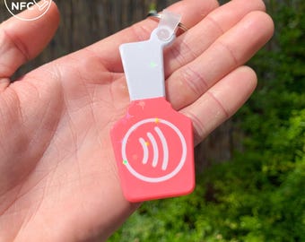 NFC Nail Polish Bottle Keychain – Scannable Smart Tag – Custom Link or Profile – Multiple Colours – Fun Digital Accessory