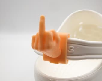 Juego de 2 correas para zuecos con dedo medio, divertidos dijes para correas de zuecos, accesorios novedosos para zapatos impresos en 3D