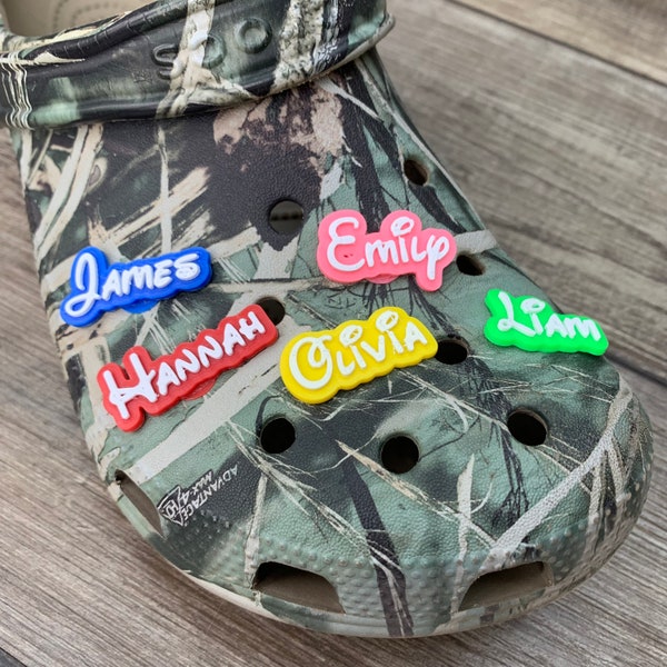 Nombre personalizado Charm Pin Badge Set de 2 para Crocs Cute Charm Letters Nombre de palabra Regalos personalizados iniciales Encantos de texto personalizados hechos a medida