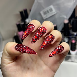 Red Rhinestone Press on Nails 