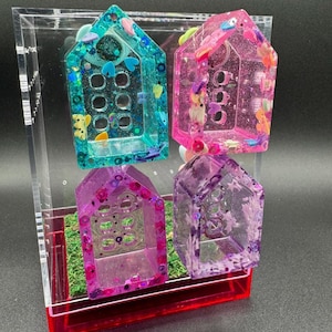 Townhouse Jumping Spider Hide Magnetic (glow options avail)