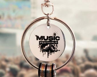 Aangepaste festivaltag-sleutelhanger: roestvrijstalen aandenken muziekevenement