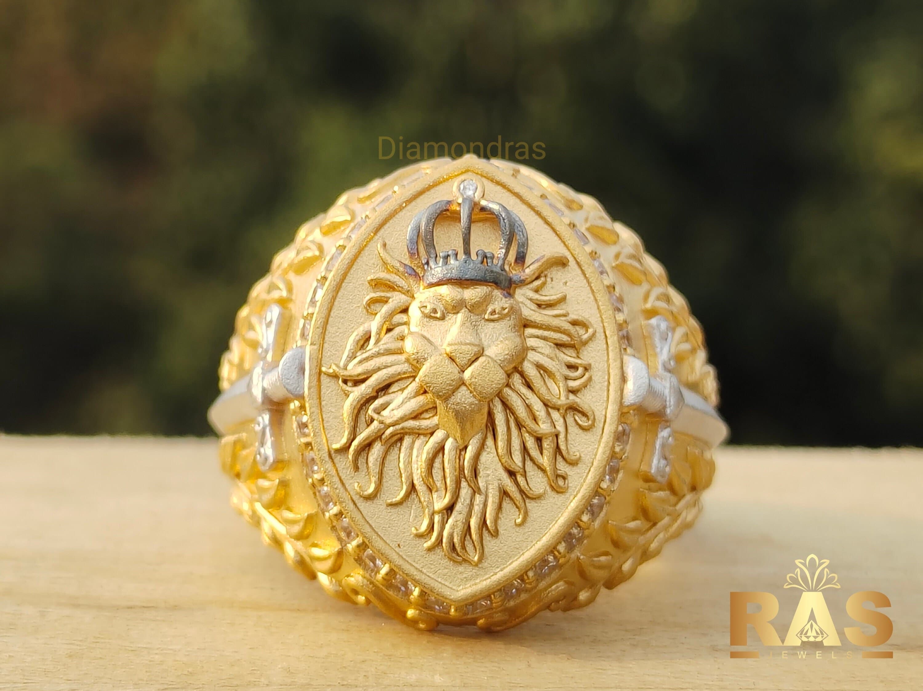 Men's 4.0mm Ruby and Diamond Accent Lion Head Ring in 10K Gold | Zales