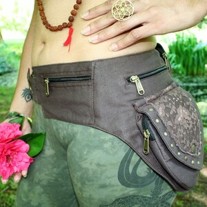 Waist top pocket belt