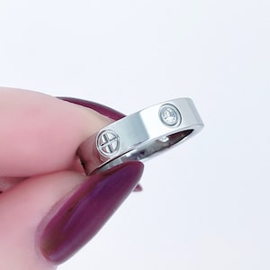 RING SILBER Kreuz Detail mit Zirkonia Steinen