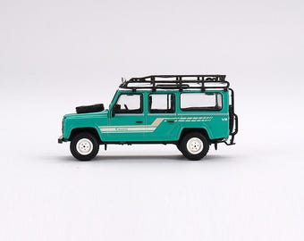Land Rover Defender 110 1985 County Station Wagon Trident Green - MINI GT - Scale 1/64 MGT00590