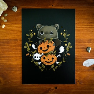 Impression d'art Spooky Season Bat – Impression d'art d'Halloween avec une jolie chauve-souris, une citrouille, un fantôme, un crâne et des étoiles – idée cadeau Octobre Automne