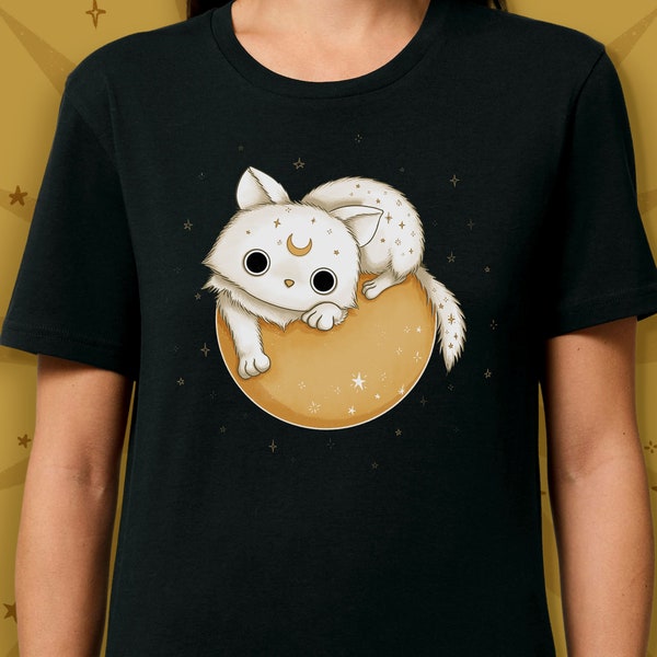 Moon Cat 03 T-shirt made from 100% organic cotton with a magical moon cat