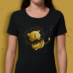 Leo Zodiat T-shirt for Her - Zodiac Leo Shirt Black made of 100% organic cotton - Magical lion cat with constellation - Zodiac Cat