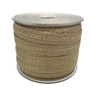 Guldfärgad metallisk chevronfläta – dekorativ kant med pilmönster – 10 meter