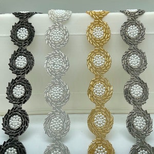 5 Yards Iron on Rhinestone Daisy Shaped Trim  | Hotfix Glass Trim With Pearl | For Any Project (1,18 inches)