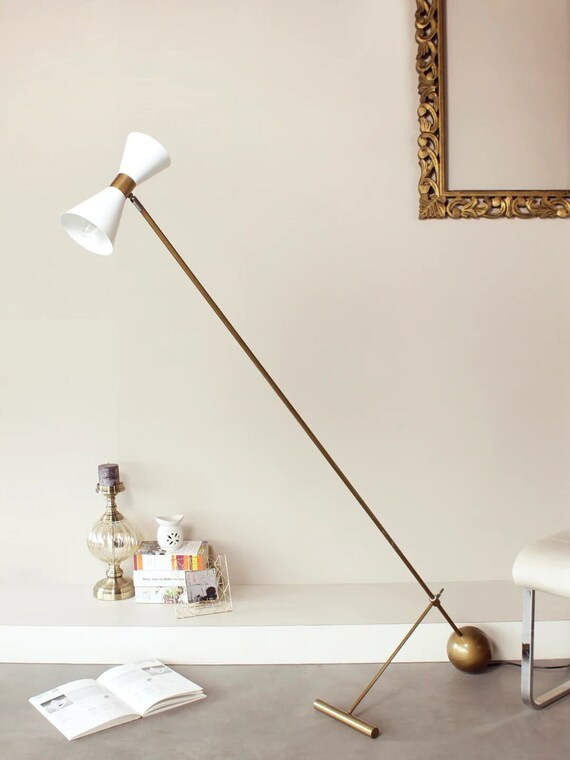 Stilnovo-Inspired Brass Floor Lamp , Timeless Minimalism, 1950s Mid-Century Italian floor lamp