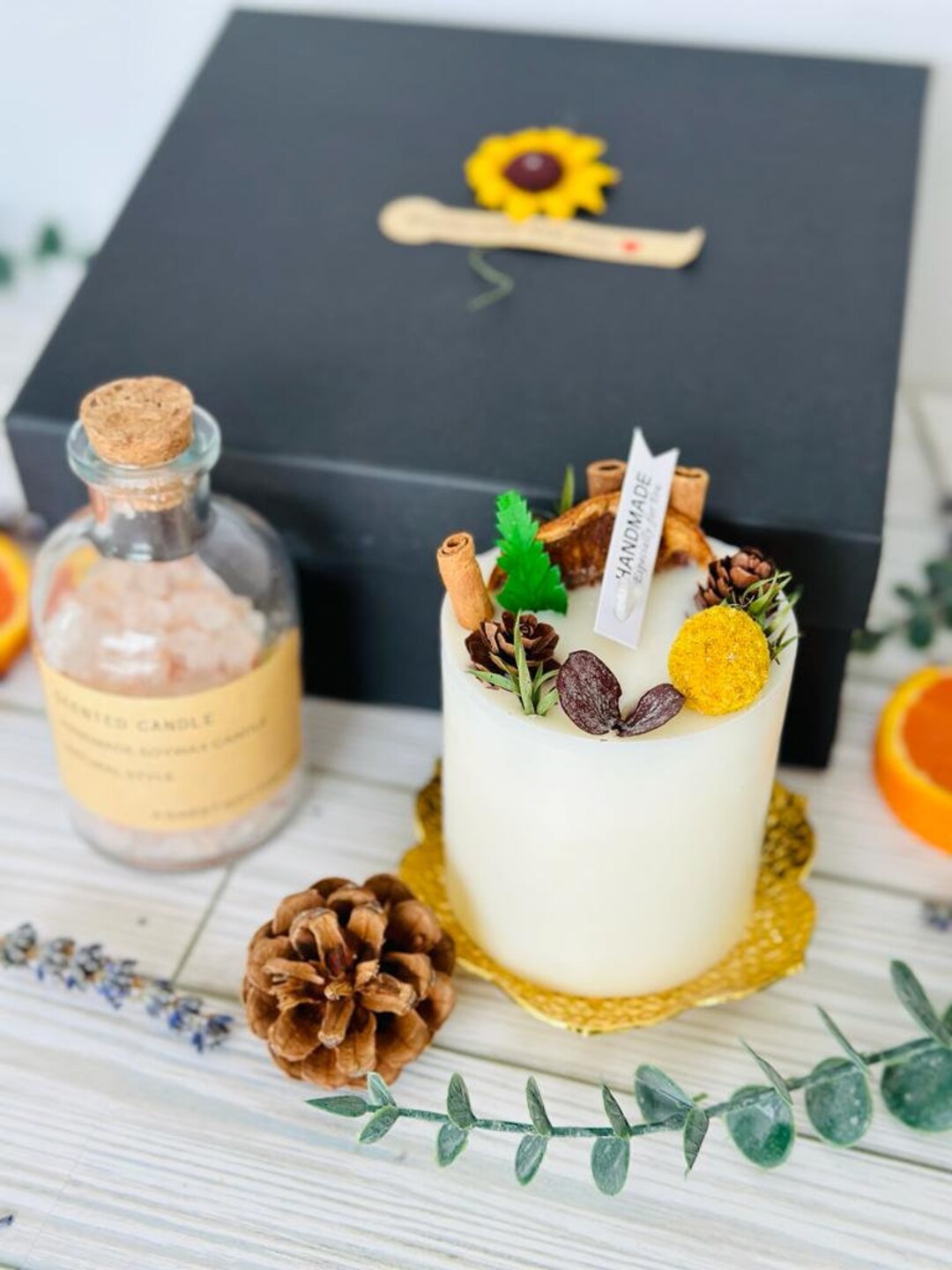 Candle Gift Set / 100 Soy Candle Gift Box / Dried Flower Luxury