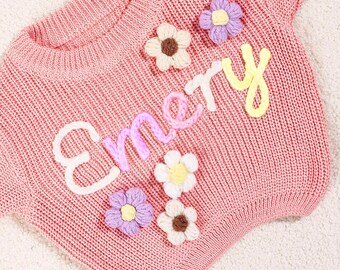 Niestandardowy sweterek dla niemowląt z imieniem, spersonalizowany ręcznie haftowany sweterek dla niemowląt, uroczy sweterek dla dziewczynek z imieniem, prezent na baby shower, prezent świąteczny dla niemowląt