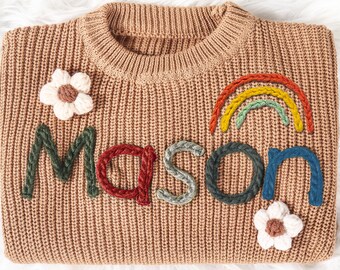 Niestandardowy sweterek dla niemowląt z imieniem, spersonalizowany ręcznie haftowany sweterek dla niemowląt, uroczy sweterek dla dziewczynek z imieniem, prezent na baby shower, prezent świąteczny dla niemowląt