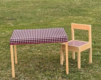 IKEA Latt Tischdecke: Kleiner Blumenspieltischschoner