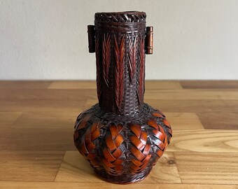 Vase vintage en rotin tressé People's of China