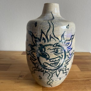 Jarrón Celestial Sun de Nostalgic Studio Pottery, vintage, 1999