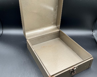 Förvaringslåda i metall för kontorsmappar i vintagestil