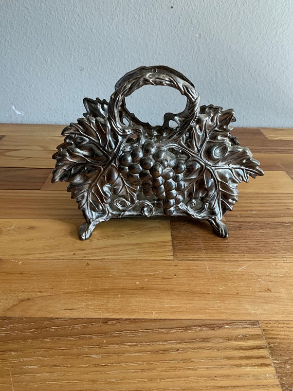 Vintage Godinger Silver Plated Napkin Holder Grapes
