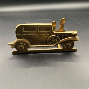 Servilletero vintage de latón macizo con forma de carta para coche