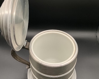 ヴィンテージの大型ピューター製ビアスタインアイスバケツ（ハンドル