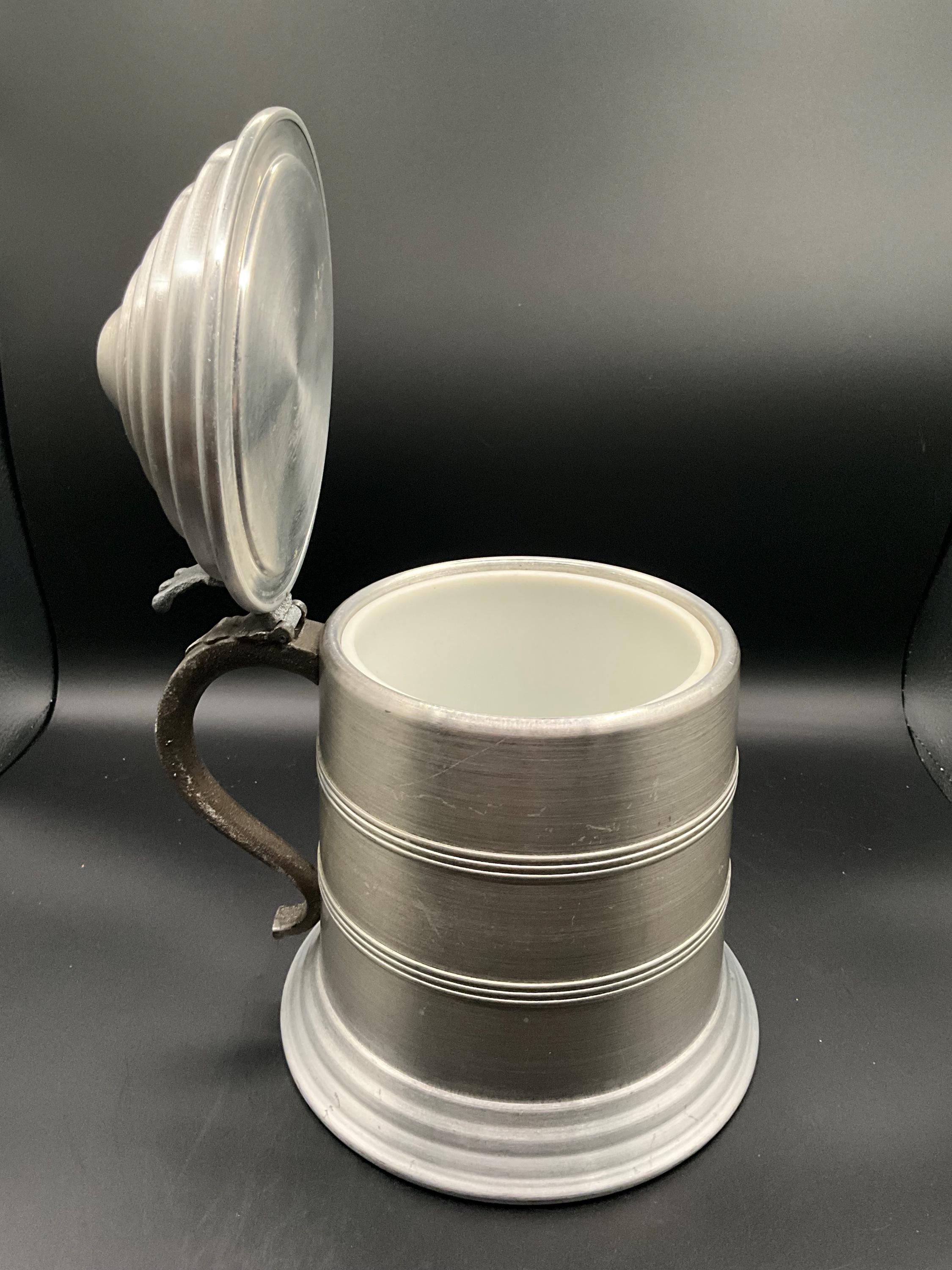 ヴィンテージの大型ピューター製ビアスタインアイスバケツ（ハンドル