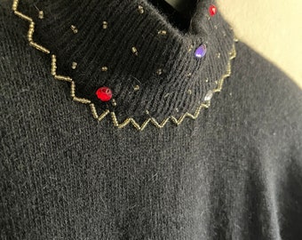 Vintage 1980s/1990s woman’s beaded tunic sweater. Small