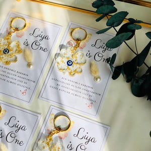 30 Stück Hochzeit Gefälligkeiten für Gäste, Hochzeitsgeschenke, Klee Schlüsselanhänger, Gastgeschenke, Partygeschenke, Hochzeit Schlüsselanhänger mit Karte, Epoxy