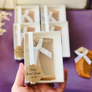 Personalisierte Kamm Hochzeitsgeschenke für Gäste, personalisierte Kämme, rustikale Hochzeitsgeschenke, Brautpartygeschenke, spezielle Henna-Geschenke für Gäste