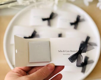 Personalized Chocolate Wedding Favor – Black Ribbon, Gold/Silver, Minimalist Card, Wedding, Engagement & Event Gift