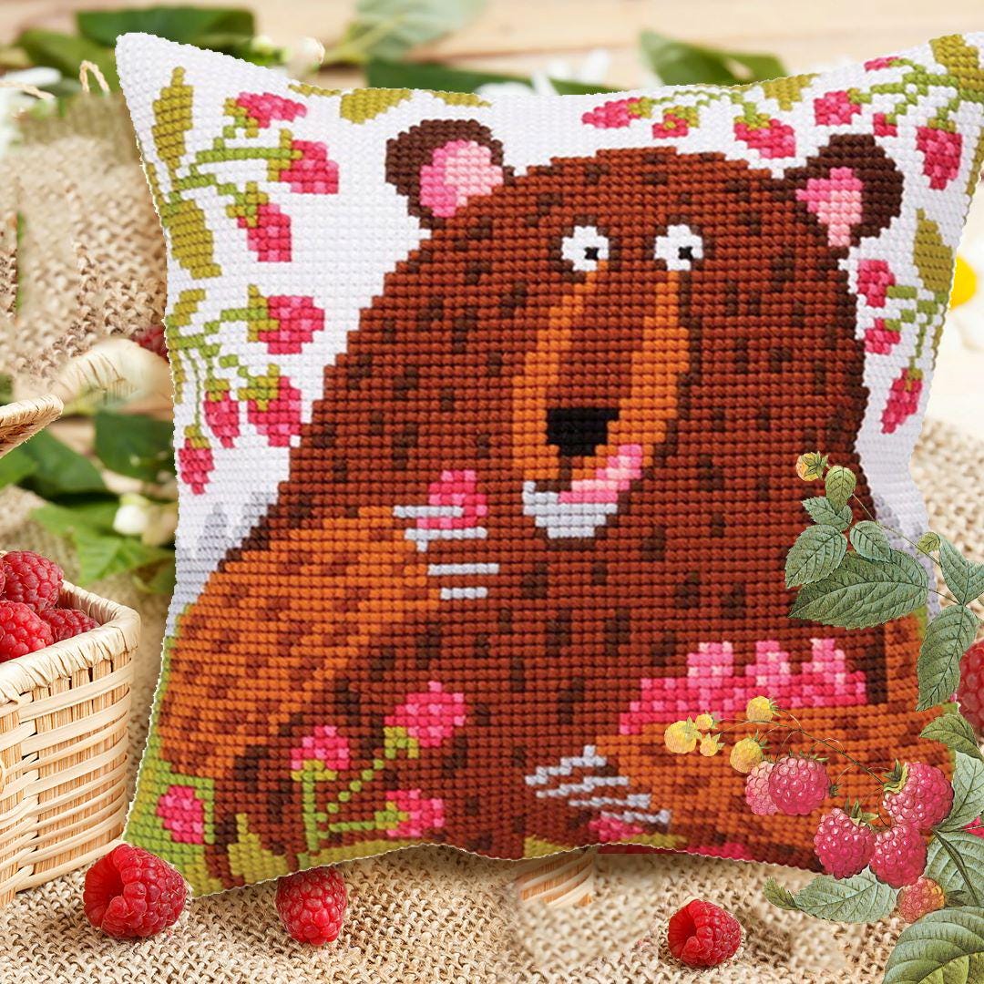 ニードルポイントピローキット フォレストベア ラズベリーコレクション